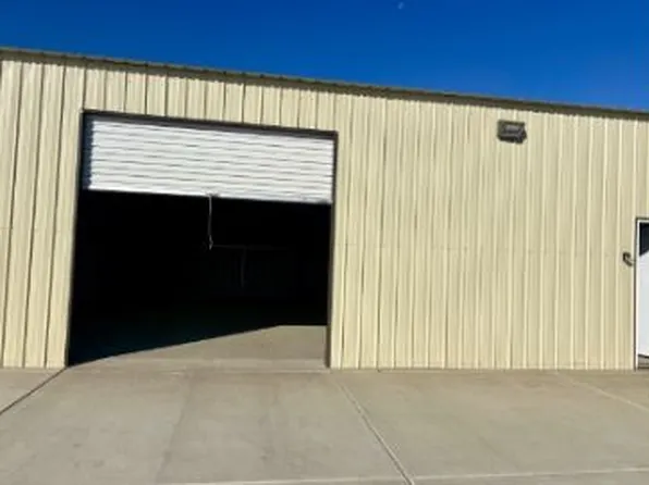 731 E River Ave #2, Porterville, CA 93257