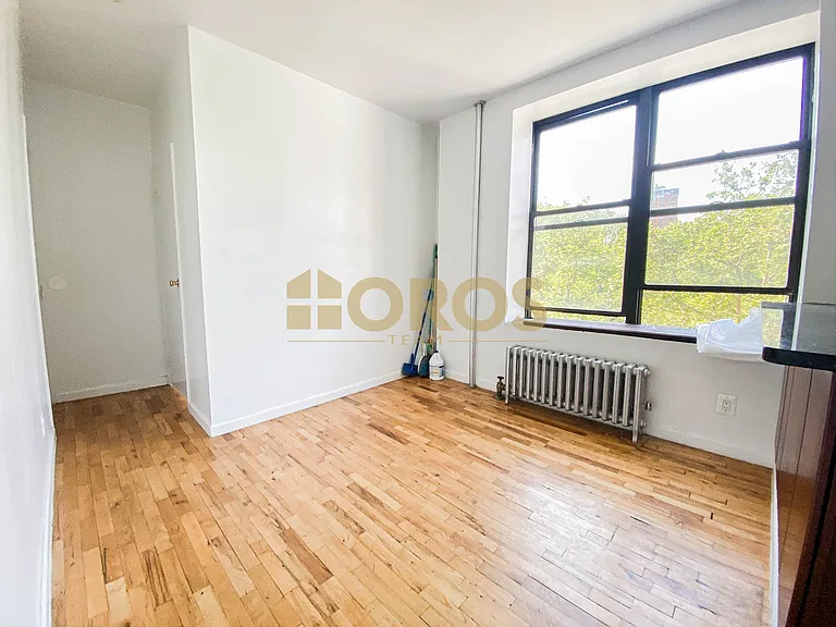 262 E 2nd St #5C — Photo 5