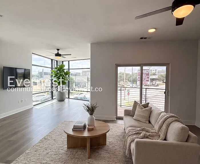 2220 Webberville Rd #205 — Photo 4