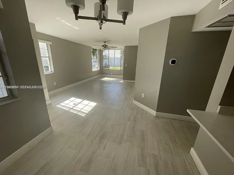 2811 N Oakland Forest Dr #110 — Photo 2