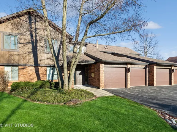 1405 Creekside Ct APT D, Elgin, IL 60123