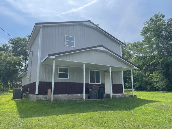 119 Hazel St, Grove, OK 74344