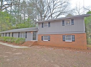 117 Hickory Ave, Fayetteville, GA 30215