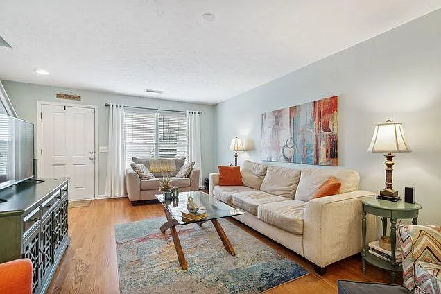 510 Shadow Glen Dr — Photo 14