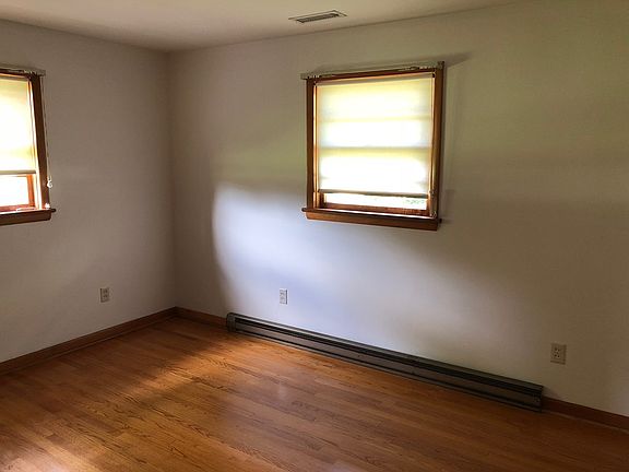 5th image of 227 Lakeside Dr