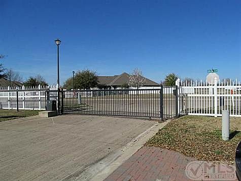 1st image of 101 Garden Gate Dr
