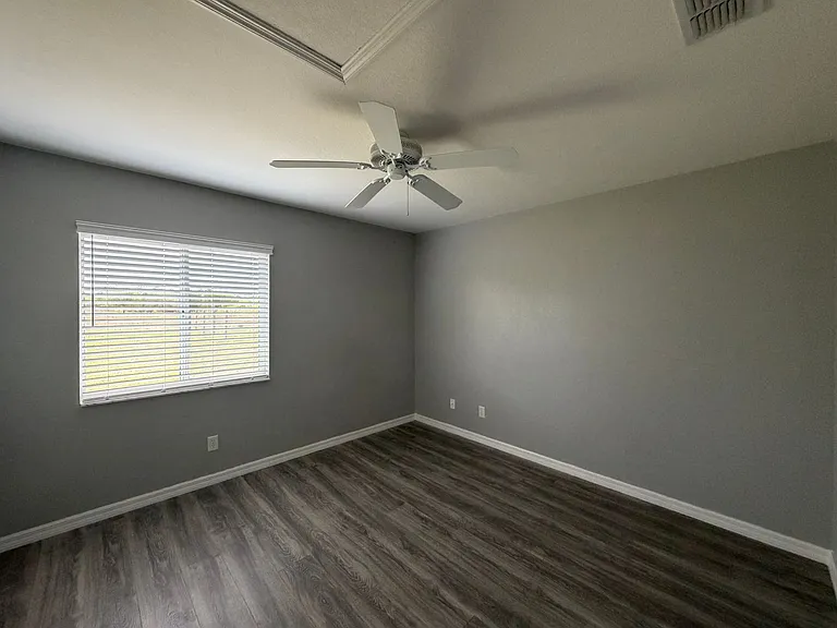 7750 SE 150th Ave — Photo 33