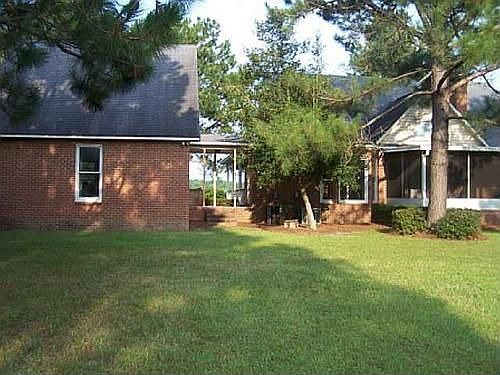 2nd image of 2075 Hightower Rd