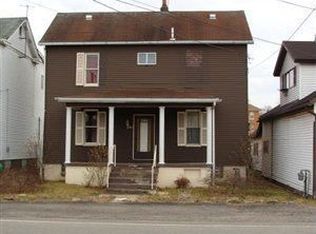 202 Latimer Ave, Strabane, PA 15363