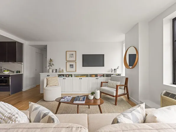 527 Court St #3AA, Brooklyn, NY 11231