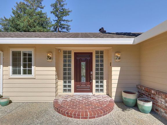 4th image of 5830 Hoffman Ln