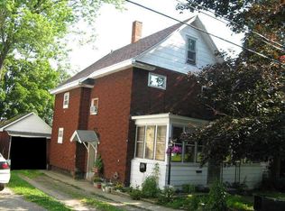 7 Grove St, Corry, PA 16407