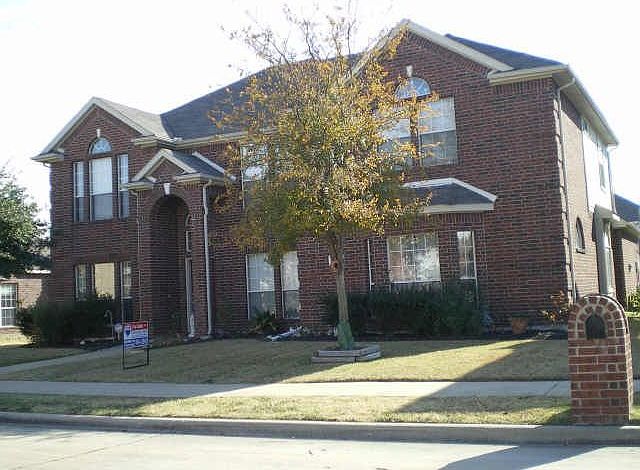 1st image of 424 Kyle Ln