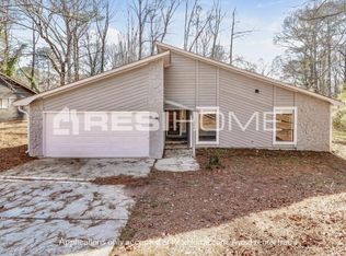 384 Park Ridge Cir, Riverdale, GA 30274