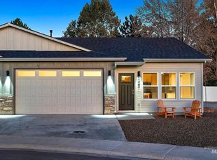 1222 Phillips Cir, Ontario, OR 97914