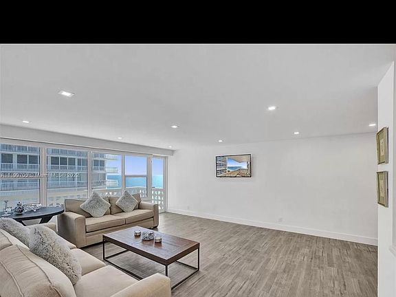 5th image of 4010 Galt Ocean Dr APT 902