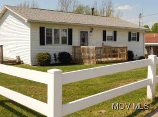 2116 Nash St, Parkersburg, WV 26101