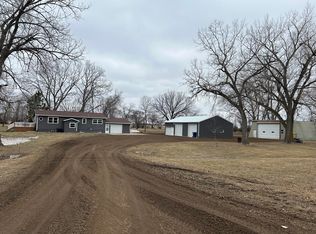 2200 W 3rd Ave, Mitchell, SD 57301