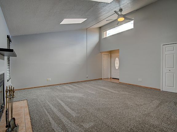 3rd image of 763 Western Hills Dr SE