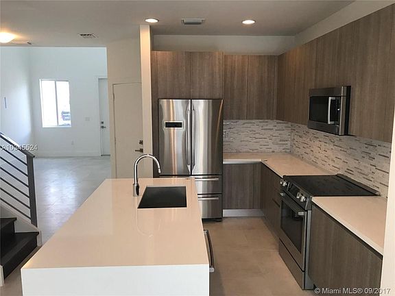 5th image of 10281 NW 72nd St #00000