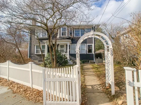 59 Rowe St Unit 2, Auburndale, MA 02466