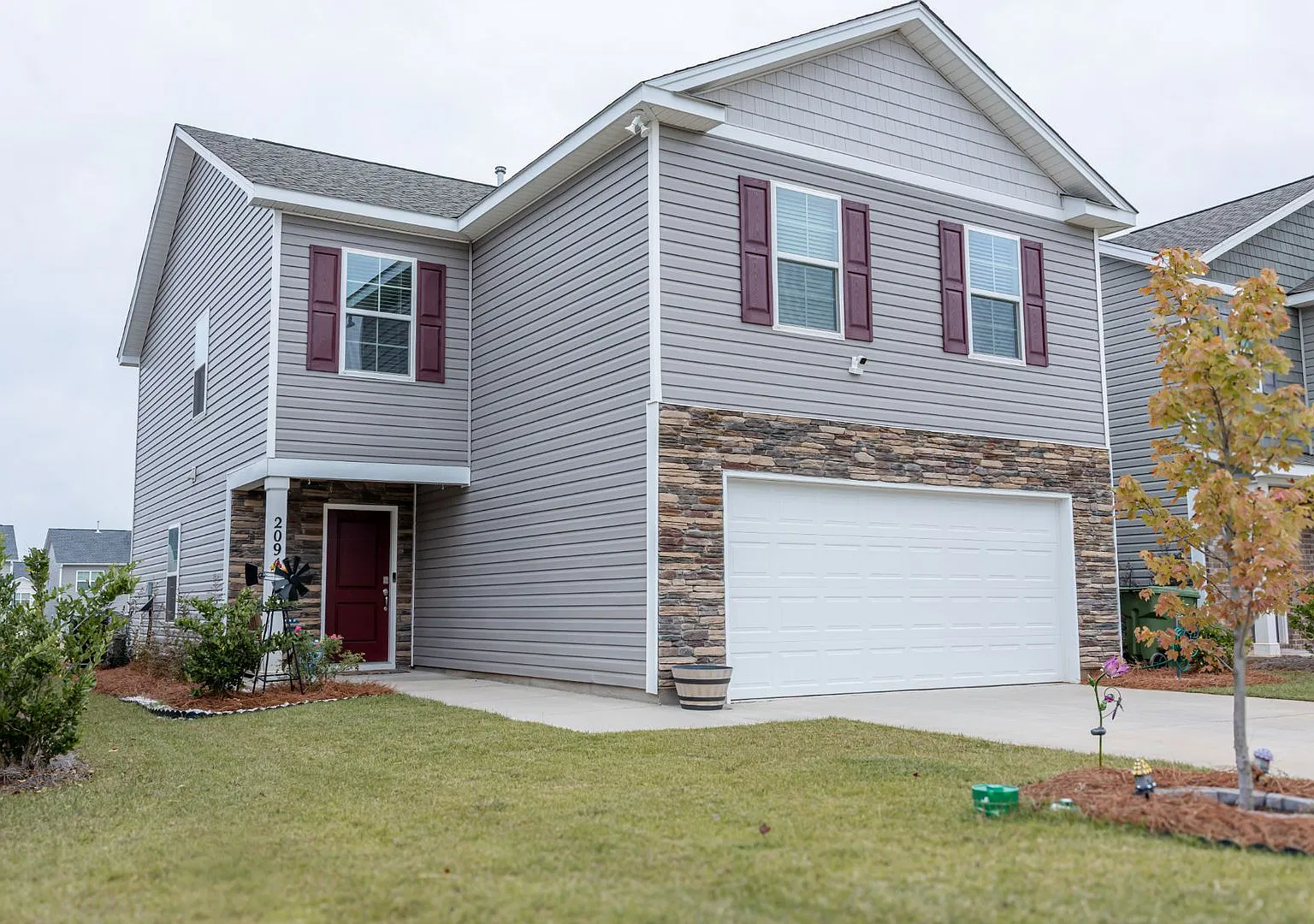 Modern 4-Bedroom Home | 2-Car Garage | Community Amenities! — Photo 1
