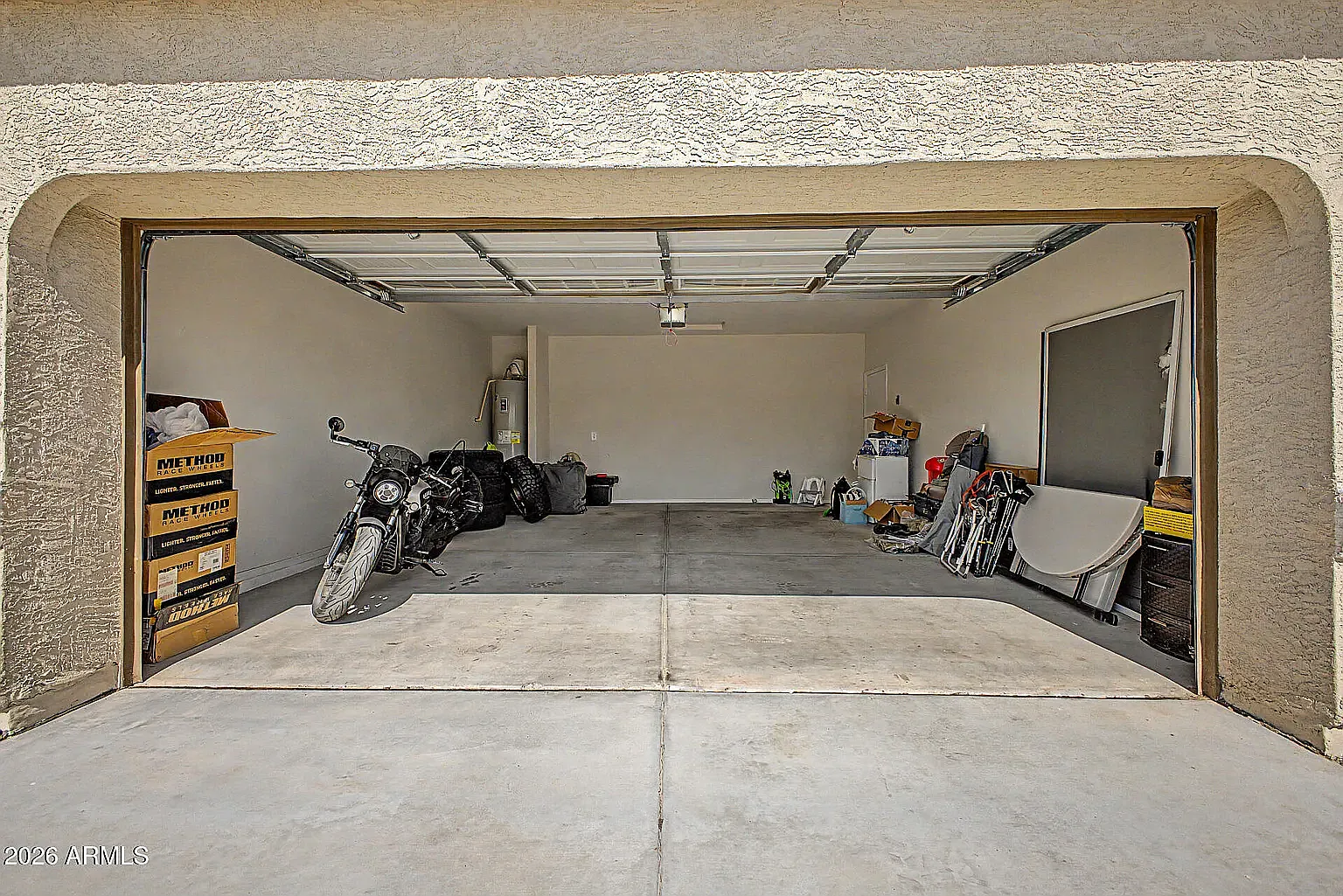 4 bed, 1995 sqft, $2,100 — Photo 4