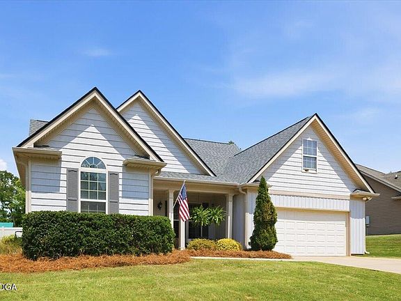 2nd image of 507 Shady Greens Dr