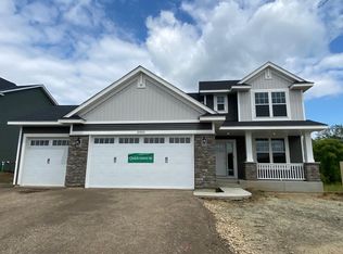 20430 Gateway Dr, Lakeville, MN 55044