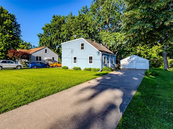 2602 50th St, Des Moines, IA 50310