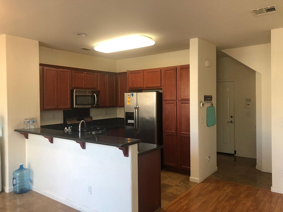 2nd image of 9422 Clemente Dr