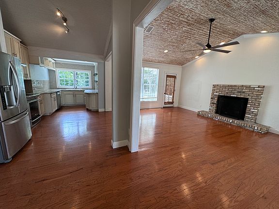 5th image of 1311 Pickens Ave