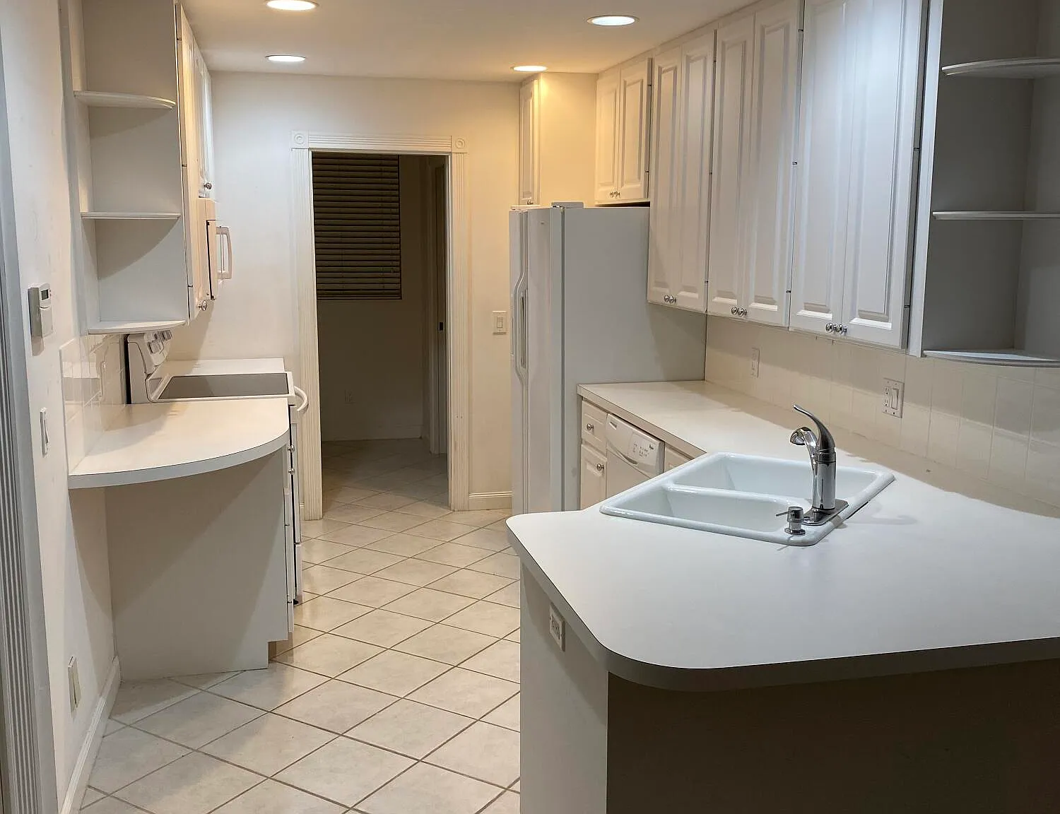 3 bed, 2.5 bath, 1500 sqft, $2,499 — Photo 1