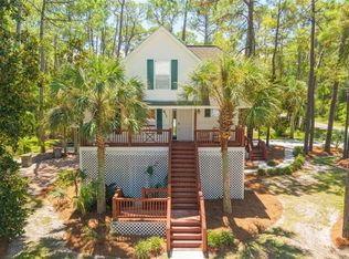 911 La Vigne Pl, Dauphin Island, AL 36528