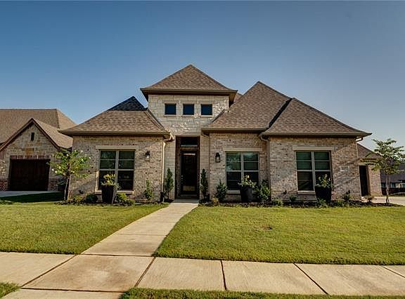 2nd image of 317 Nora Lane