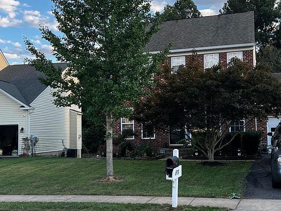 4th image of 6928 Versaille Dr