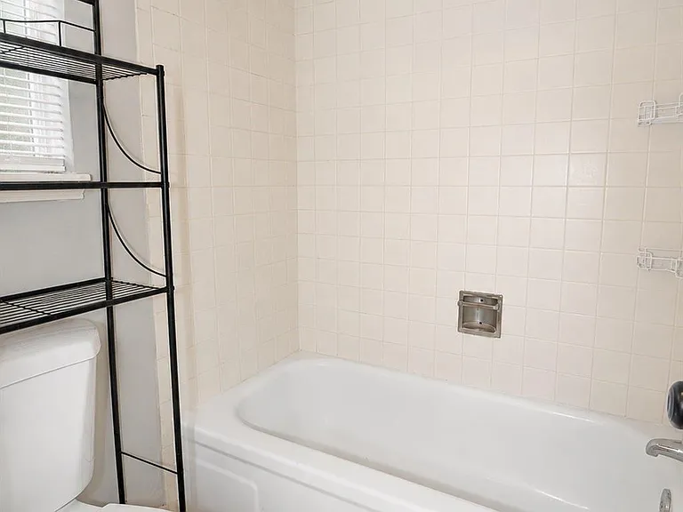 2331 Stillmeadow Dr — Photo 6