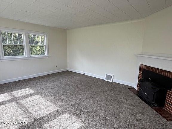 5th image of 3901 W Lincoln Ave