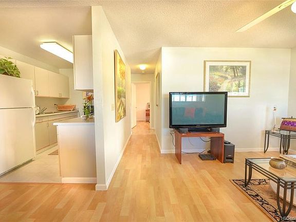 4th image of 91-1040 Kaiau Ave #12E
