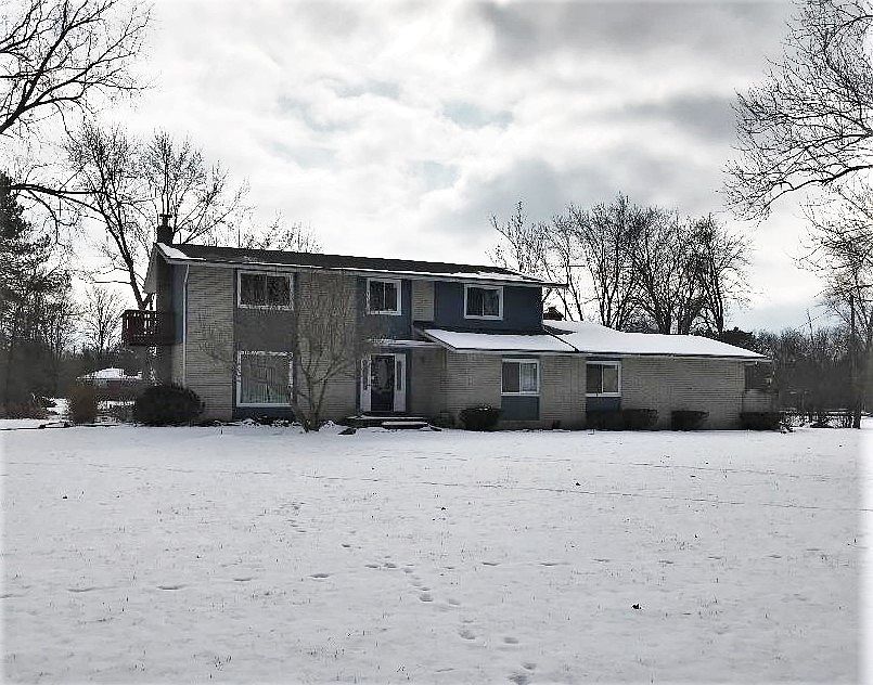 1st image of 21655 Normandale St