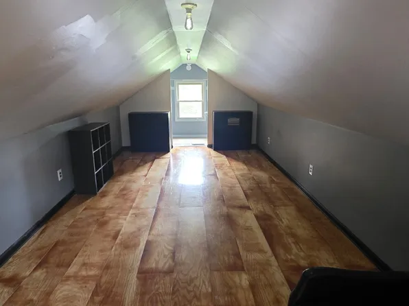 2635 Old Shelby Rd, Hickory, NC 28602
