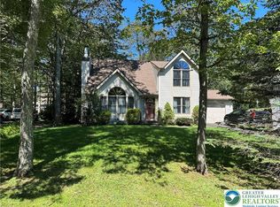 1510 Belgravia Dr, Tobyhanna, PA 18466