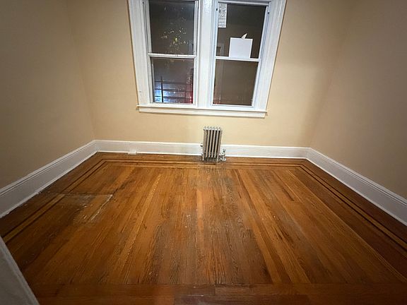 2nd image of 2823 La Salle Ave #1