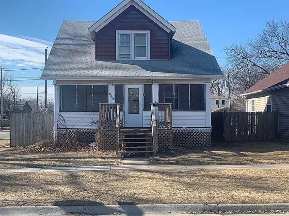2230 S 6th St, Council Bluffs, IA 51501