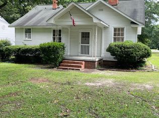 115 E Hampton St, Camden, SC 29020