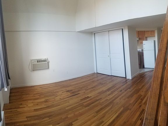 5th image of 70 Hancock St APT 3H