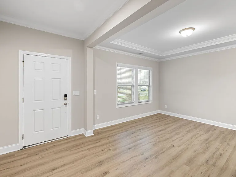 1021 Talbot Pl — Photo 7