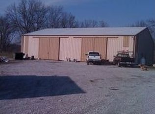 6455 Goeddeltown Rd, Waterloo, IL 62298