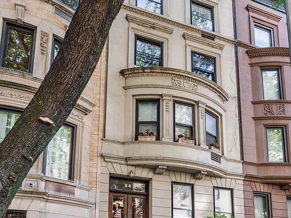 5th image of 24 W 68th St APT 2