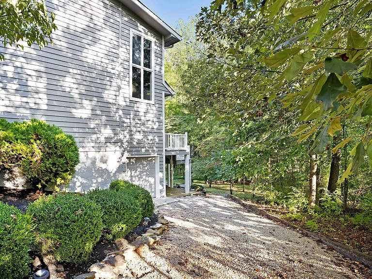 102 Daksi Way — Photo 40